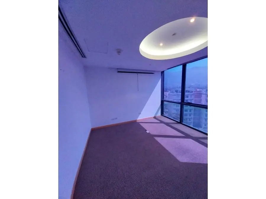 Oficina en Venta en Chuao - 9