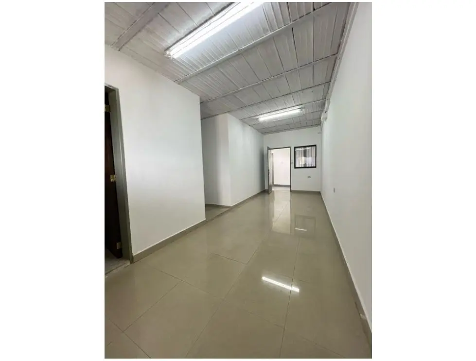 Se alquila galpón 438m2 Mariches 7809 - 12