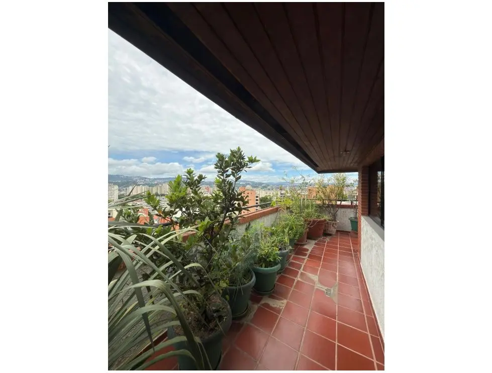 SE VENDE O ALQUILA PENTHOUSE DUPLEX EN LOS CHORROS - 11