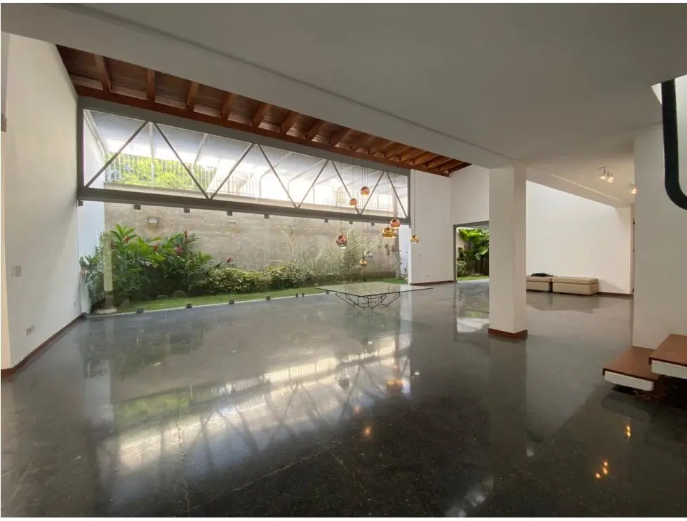 Se alquila casa 1000m² 8h/7b/4e Altamira - 8