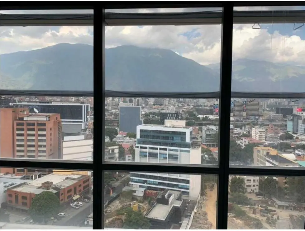 Alquilo oficina 200m2 Las Mercedes 1997 - 3