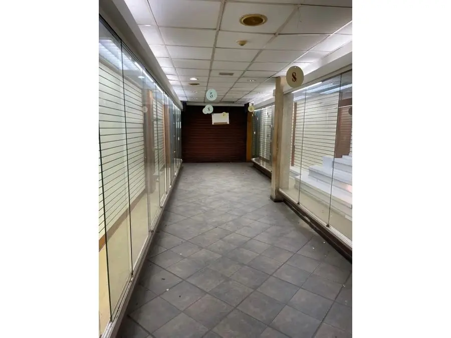 Se vende o se alquila. local comercial 1200m2 Boulevard De Catia 5714 - 7