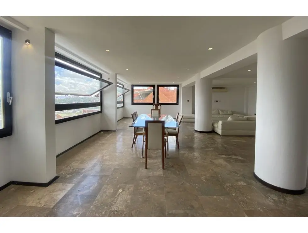 Vendo/alquilo PH 490m2 Colinas de Valle Arriba 4281 - 10