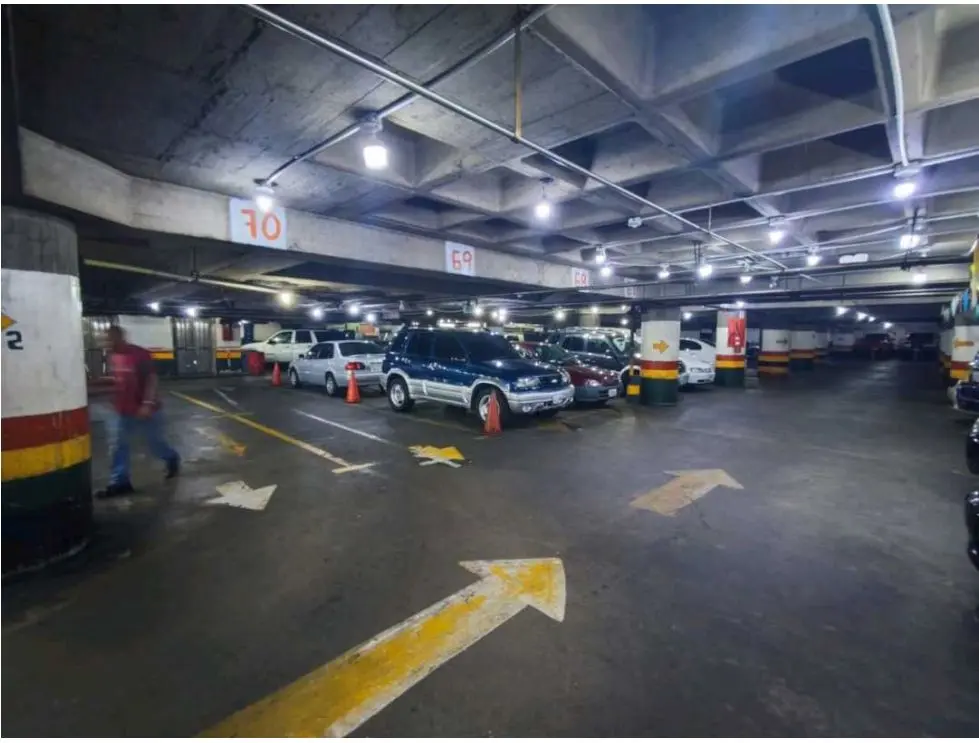 Se vende estacionamiento 1850m2 Catia 2782 - 13