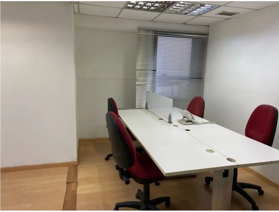 Se vende oficina 223m2 Chacao 9674 - 4