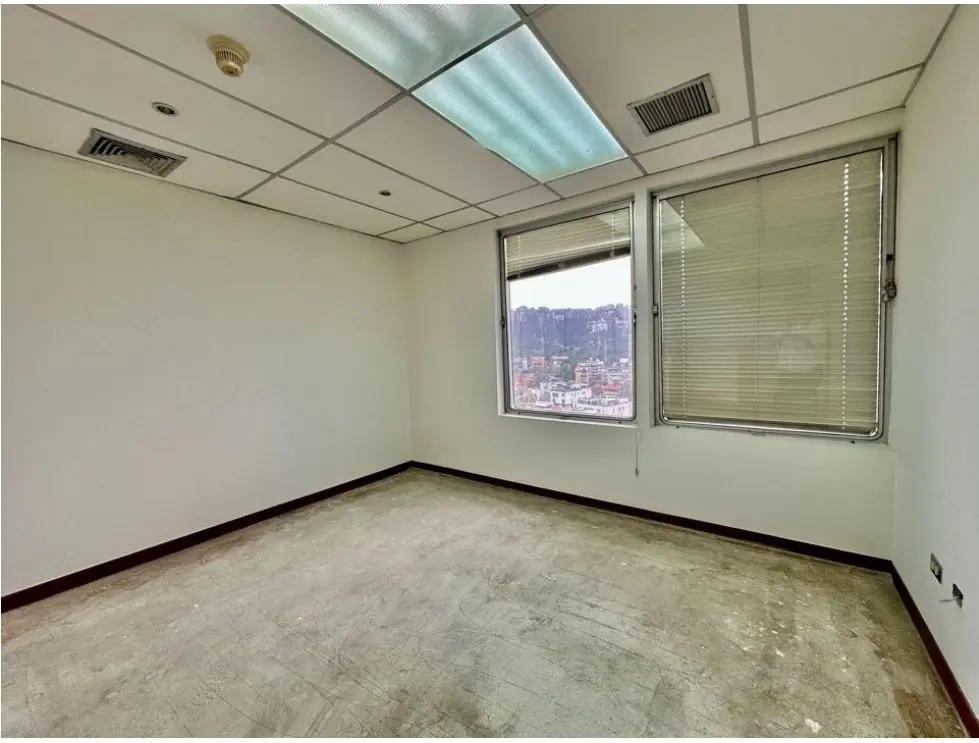 Se alquila oficina 220m2 2b/5p Las Mercedes - 5
