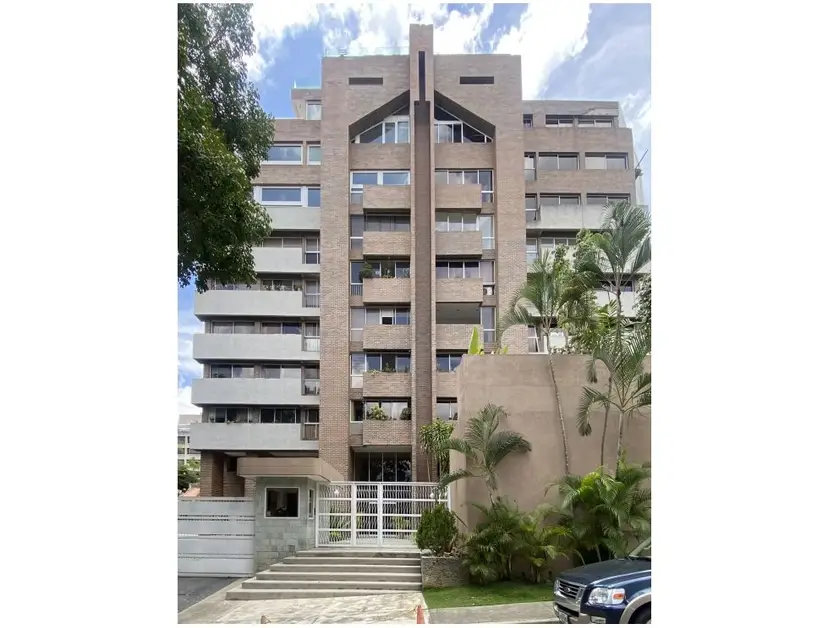 Vendo/alquilo PH 490m2 Colinas de Valle Arriba 4281