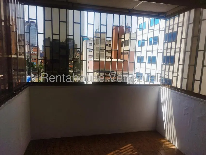 Apartamento (1 Nivel) en Venta en Bello Monte, Distrito Metropolitano - 12
