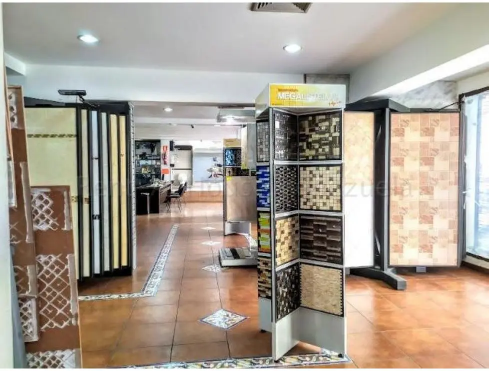 Se vende local 1.170m2 Santa Mónica 5602 - 3