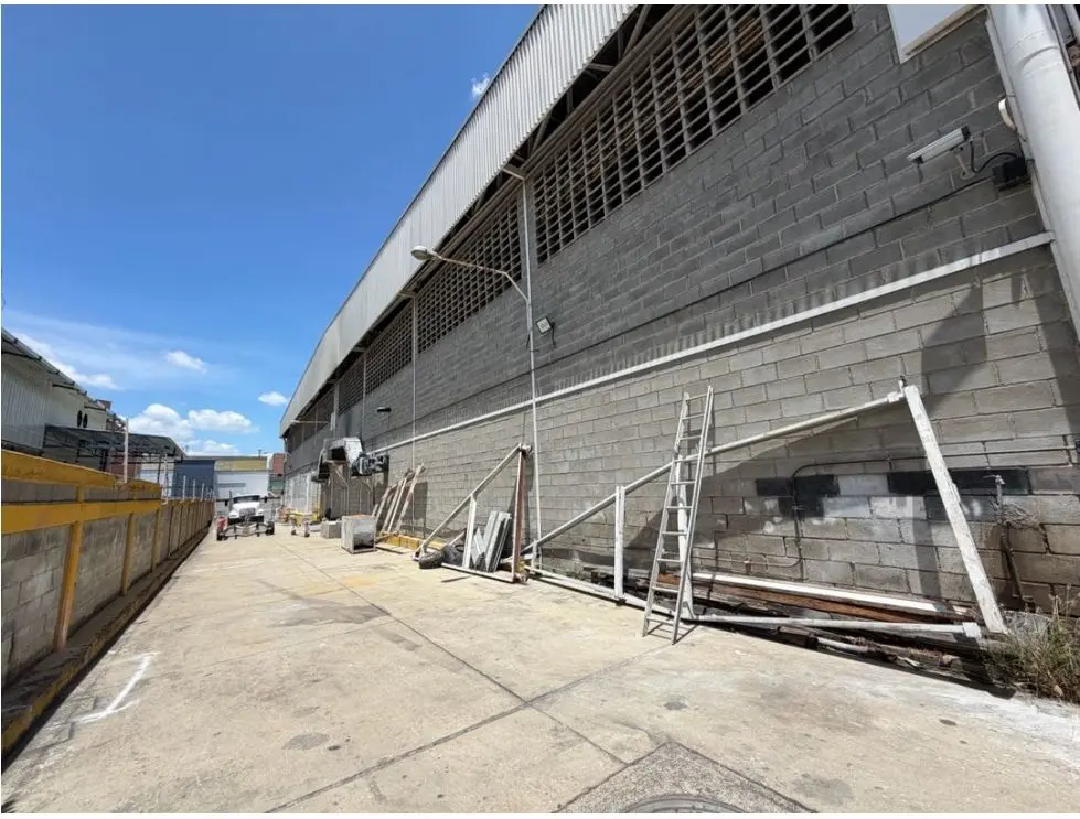 Vendo galpón industrial 3500m2 Intercomunal Guarenas/Guatire 9741 - 16