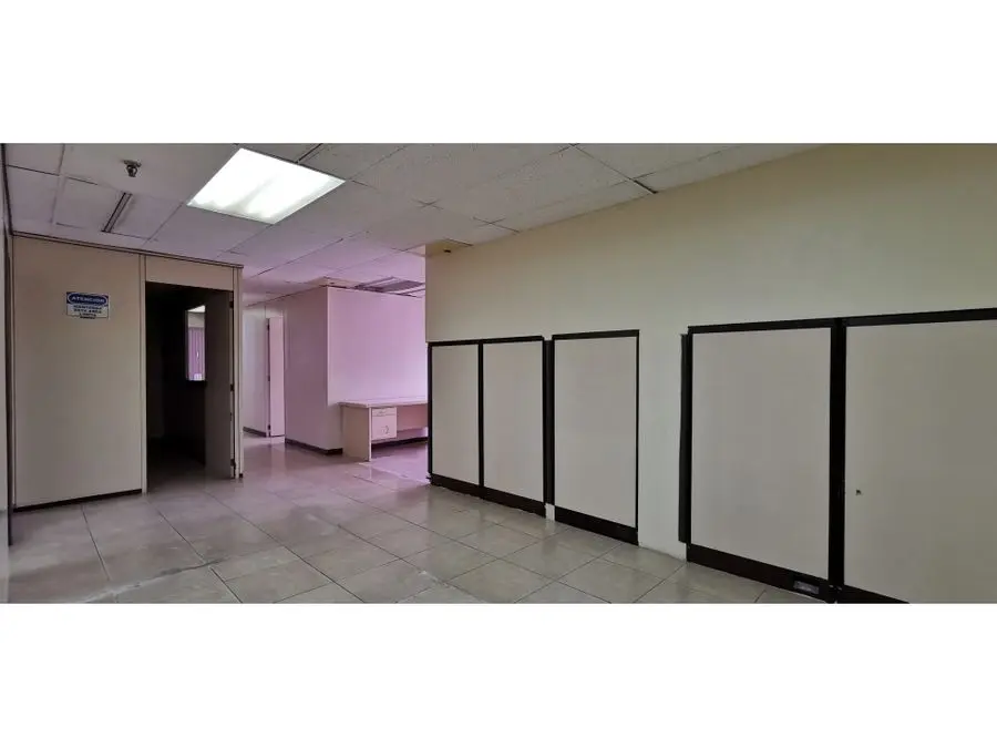 Alquilo Oficina La Castellana 440m2 / $4.310 - 26
