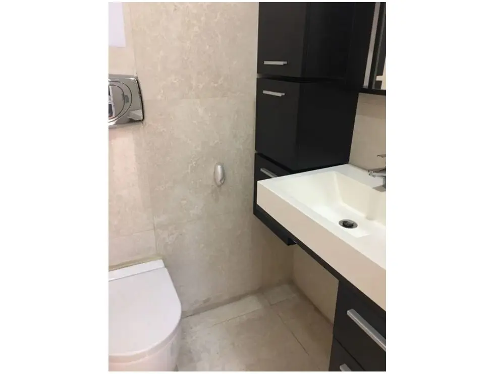Se vende oficina 420m2 El Rosal 6740 - 7