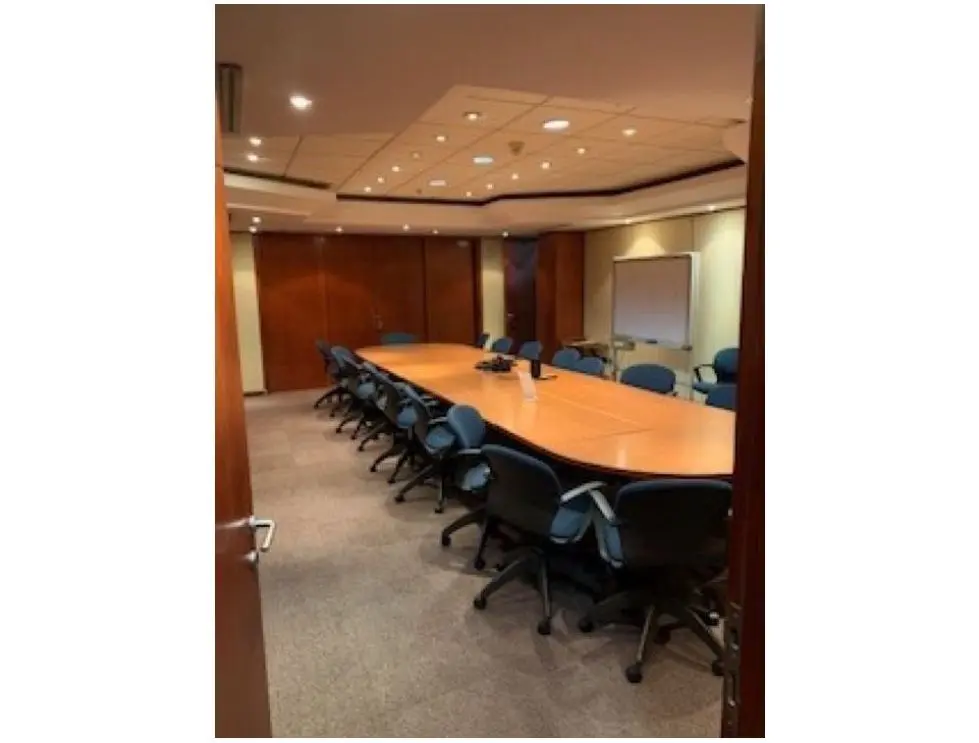 Se vende oficina 1155m2 El Rosal - 8