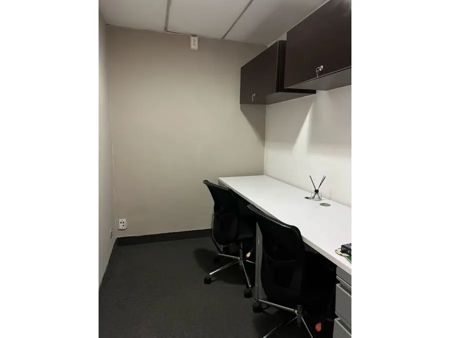 Se alquila oficina 33m2 Chacao 6365 - 7