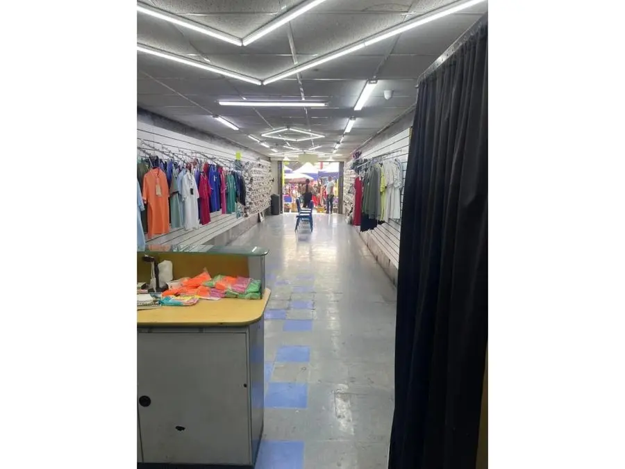 Se vende o se alquila. local comercial 1200m2 Boulevard De Catia 5714 - 12