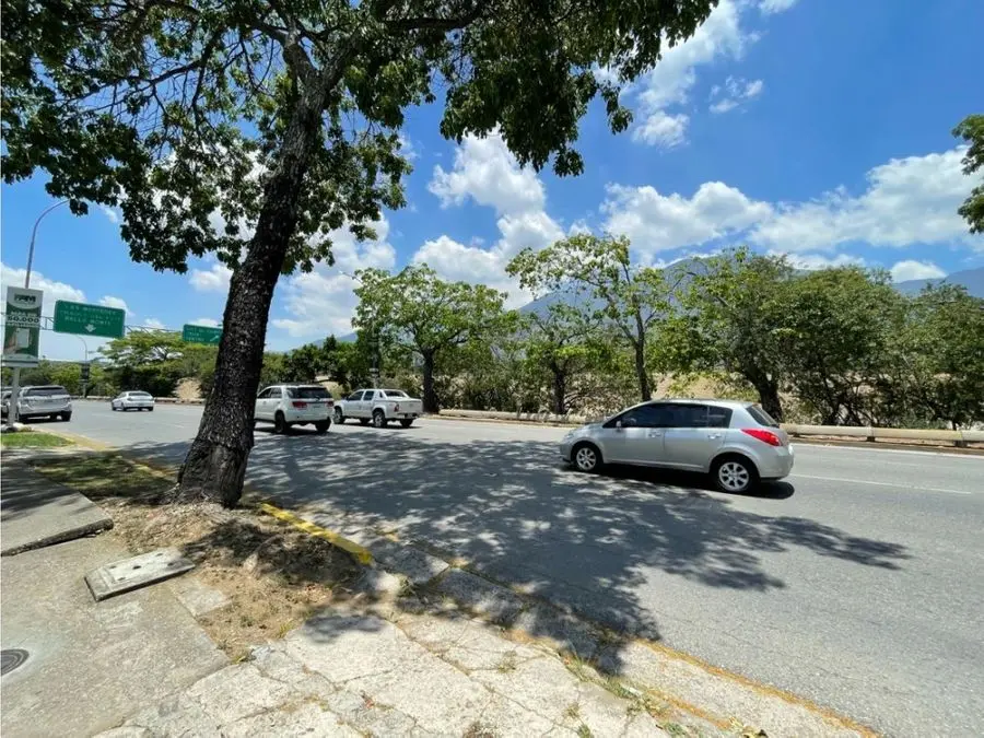 Casa Comercial en Venta Chuao 631,44mts - 3