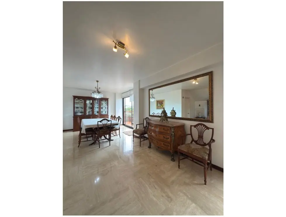 SE VENDE O ALQUILA PENTHOUSE DUPLEX EN LOS CHORROS - 3
