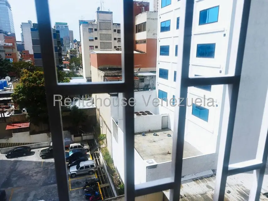Apartamento (1 Nivel) en Venta en Bello Monte, Distrito Metropolitano - 14