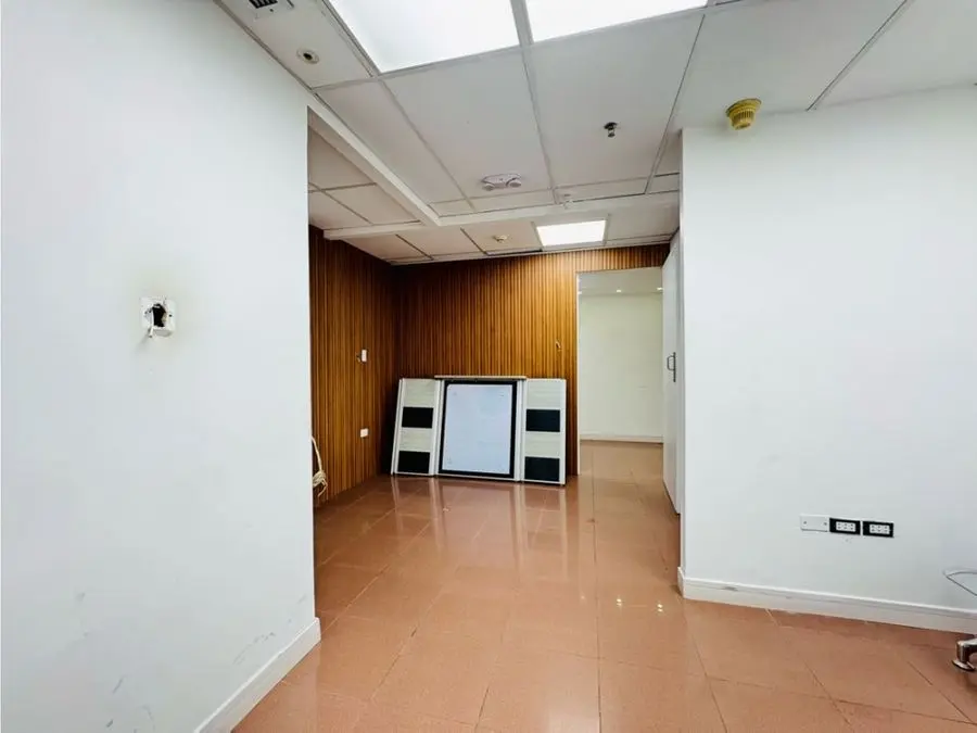 Se vende alquila oficina 400m2 El Rosal - 11