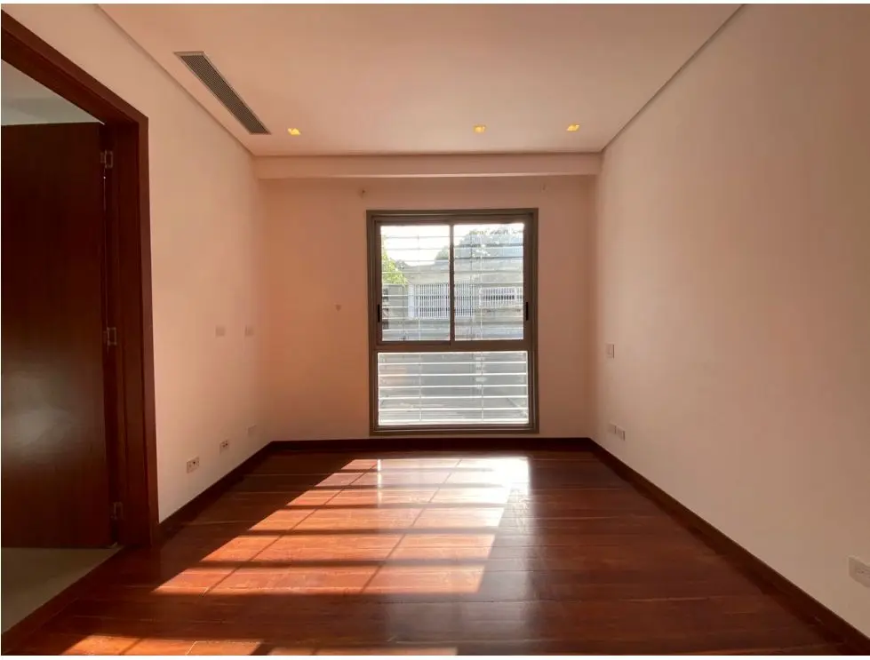 Se alquila casa 1000m² 8h/7b/4e Altamira - 17