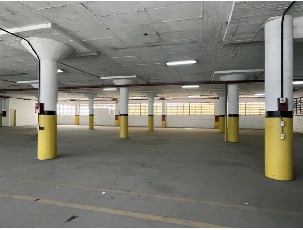 VENTA/ALQUILER PISO INDUSTRIAL, RUIZ PINEDA, CARICUAO - 18