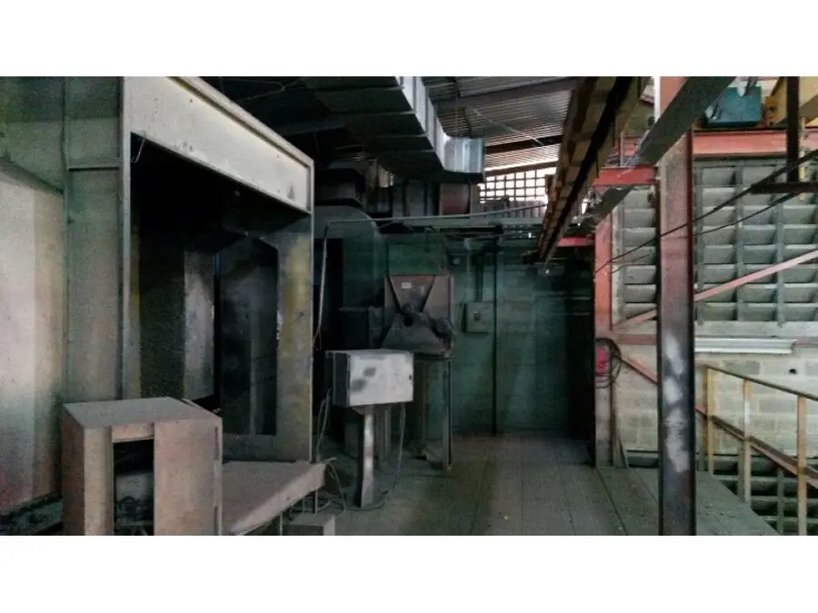 En Venta Galpon Zona Industrial en Guarenas. Estado Miranda - 13