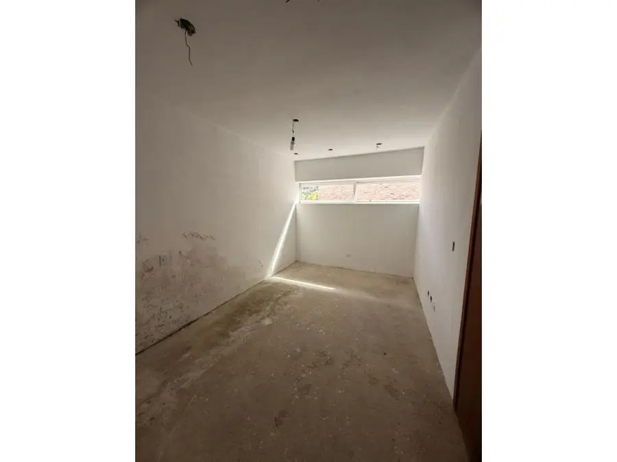 SE VENDE CASA EN ALTO HATILLO DE 900MTS2 - 5