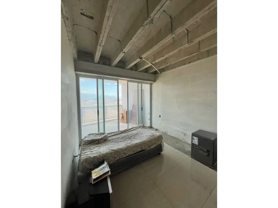 Vendo apartamento c/ financiamiento 102m2 Loma Linda 9670 - 6