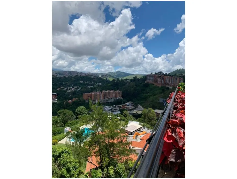 Se vende casa 780m2 7h/7b/8p Cerro Verde 6472 - 23