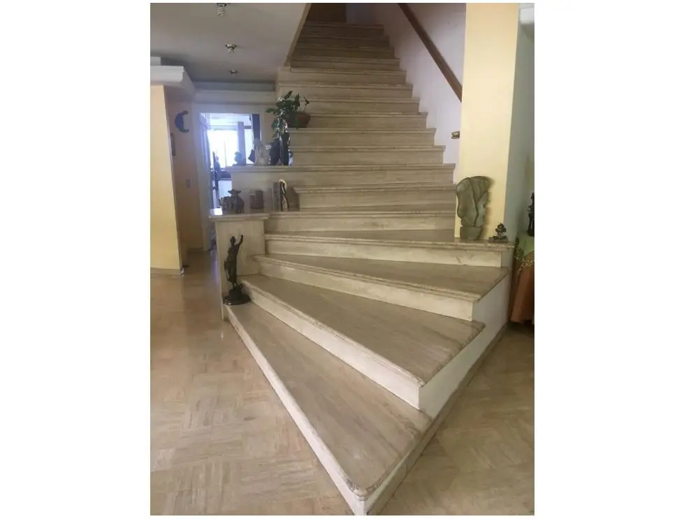 Se vende PH 1000m2 Los Chorros 9915 - 23