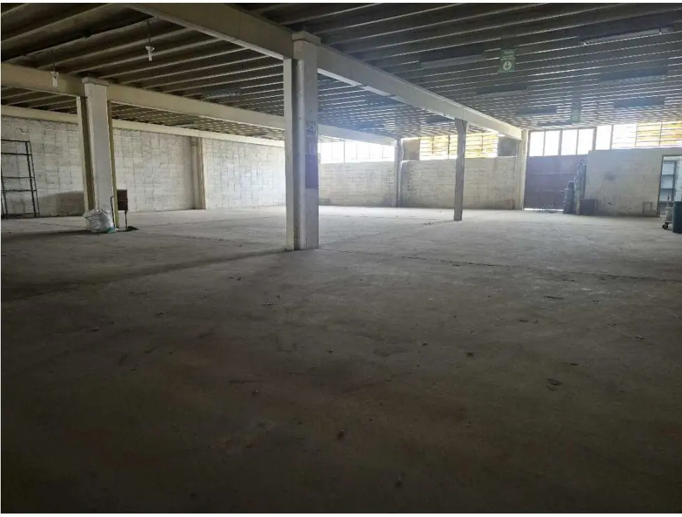 Vendo edificio industrial 7398m2 Guarenas 9744 - 17