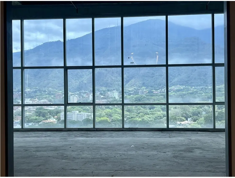Se vende/alquila oficina 300m2/ Campo Alegre/5876 - 10