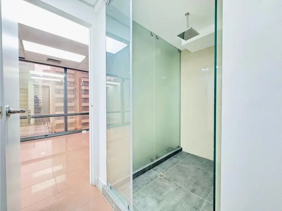 Se vende alquila oficina 400m2 El Rosal - 9