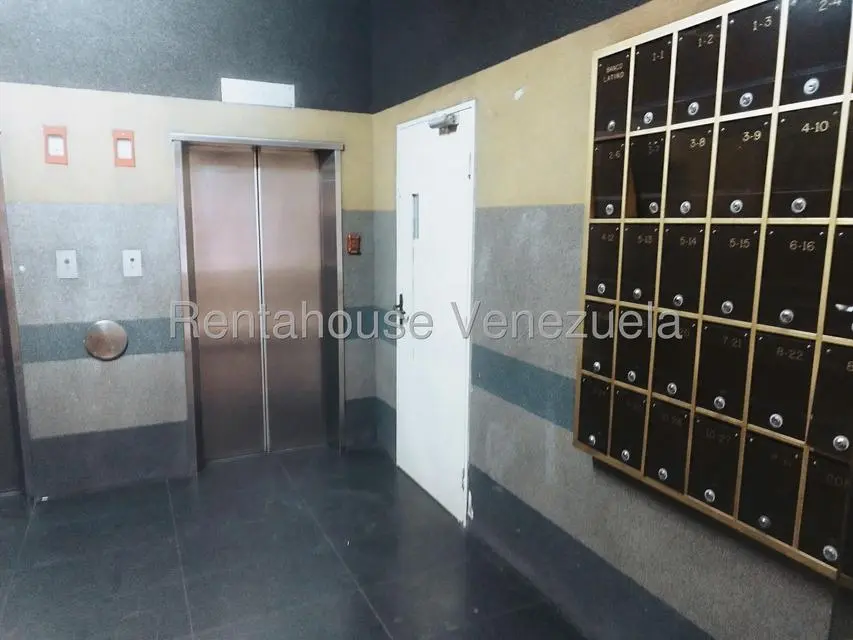 Apartamento (1 Nivel) en Venta en Bello Monte, Distrito Metropolitano - 3