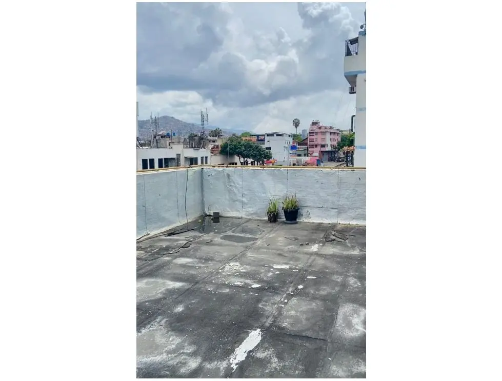 Local Comercial y galpon en Venta Av.Sucre de Catia de 800m2 - 10
