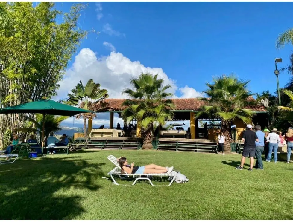 Se vende Finca 40000m² 10h+4s/6b El Hatillo - 3