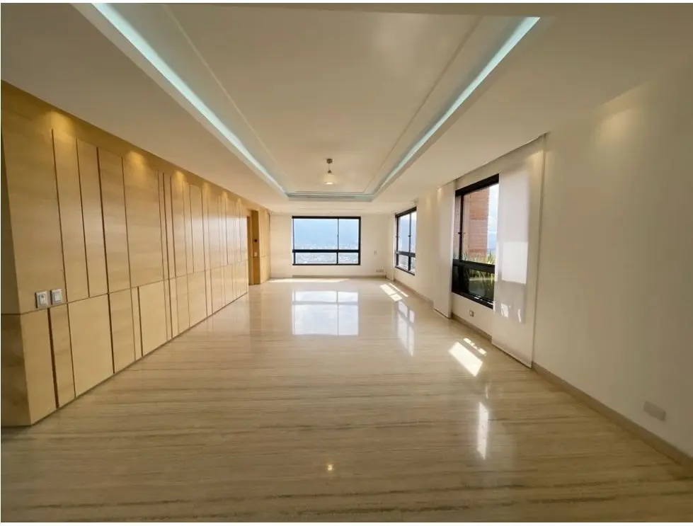 Se vende/Alquila PH 760m2 4h+2s/5.5b+s/6p Colinas de Valle Arriba 2312 - 12