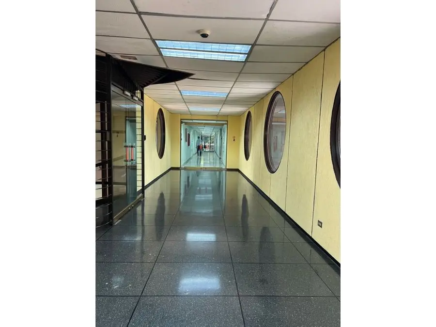 Se alquila oficina 33m2 Chacao 6365 - 4
