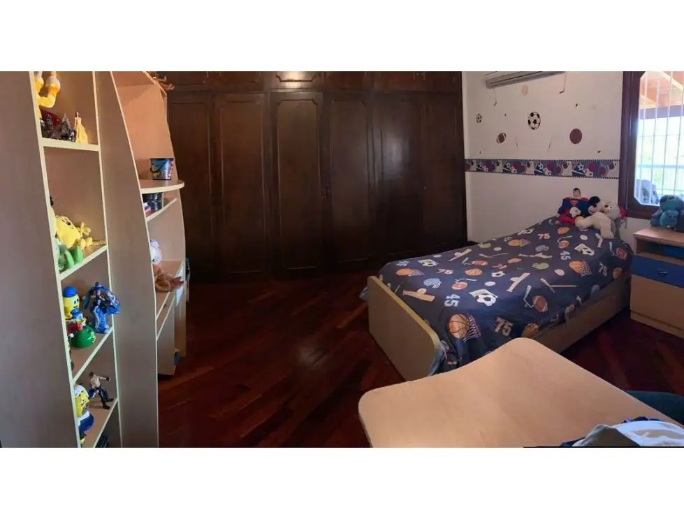 Vende/alquila Casa 500m2 Lomas de la Lagunita 3038 - 11