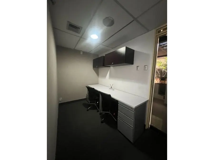 Se alquila oficina 33m2 Chacao 6365 - 11