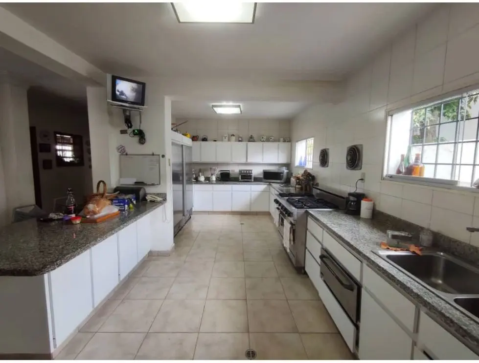 Se Alquila casa 1000m² 6h+s∕ 8b+s∕ 12p en Altamira - 8