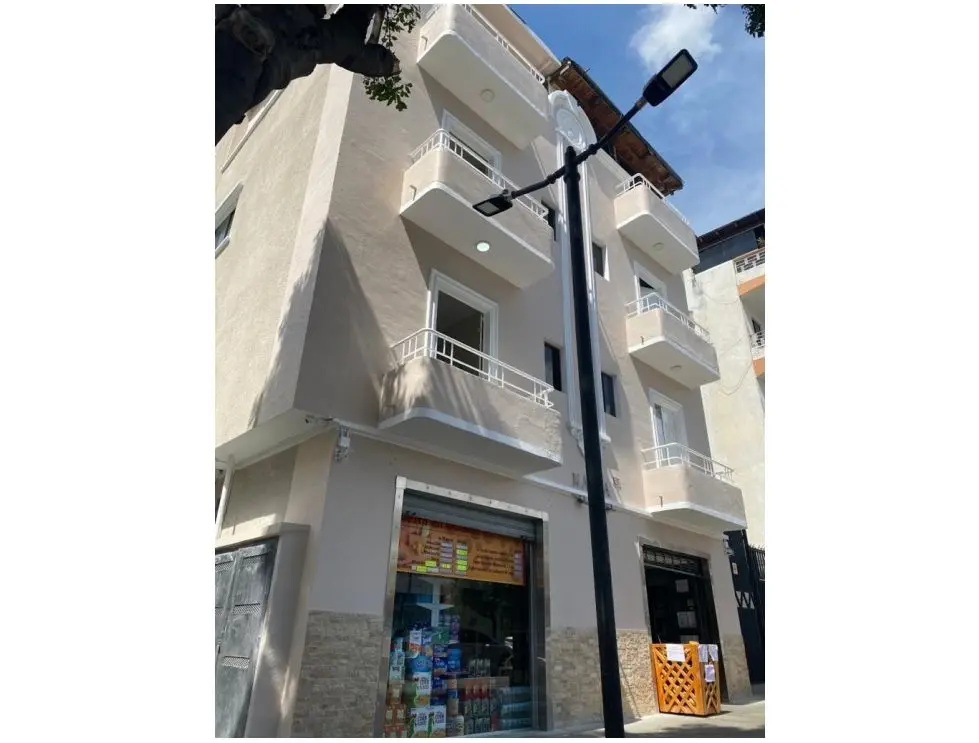 Vendo edificio 1280mts2 La Castellana