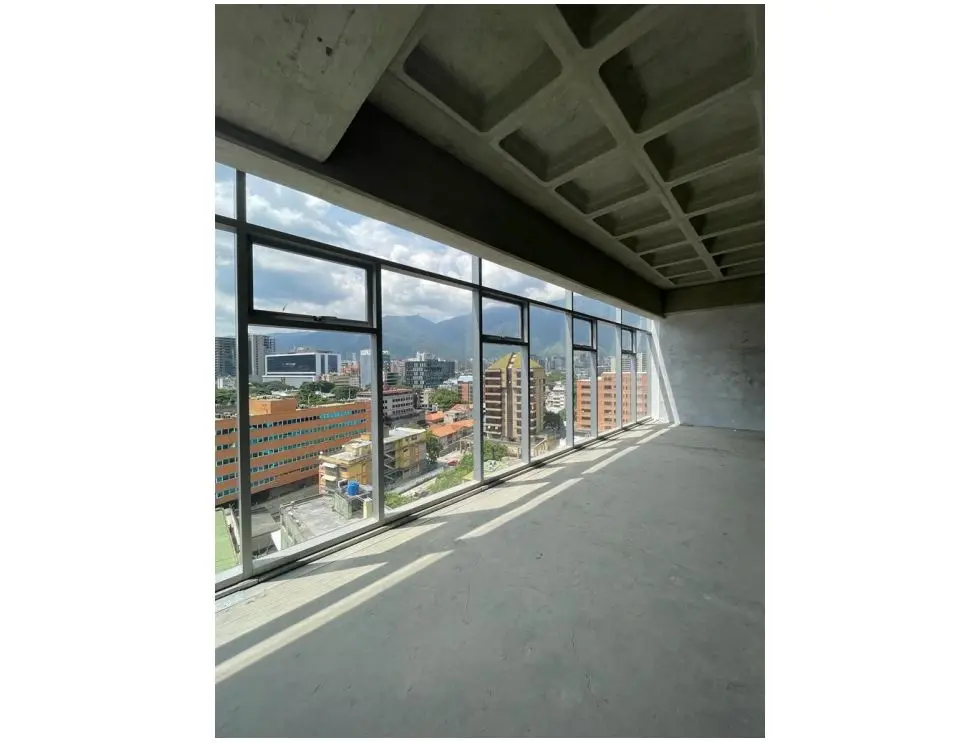 OFICINAS EN VENTA DESDE 130 M2 - URB. LAS MERCEDES - 3