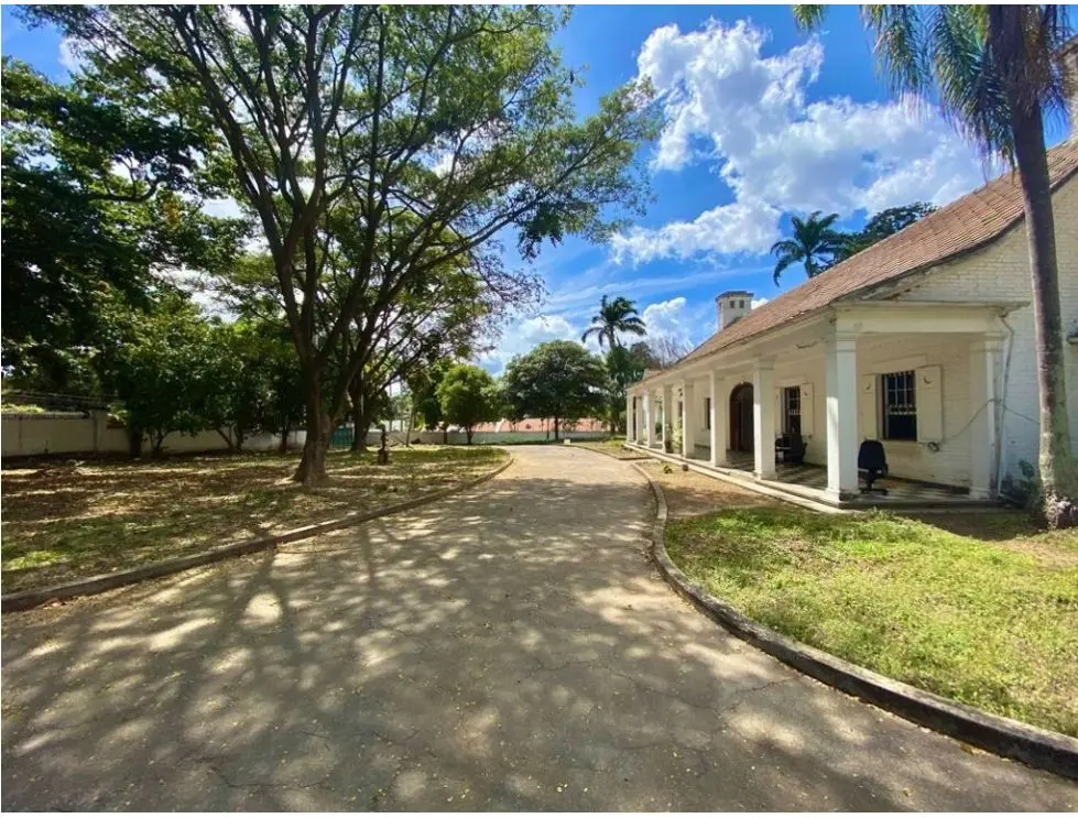 Se vende terreno 10.000 m² en Los Chorros