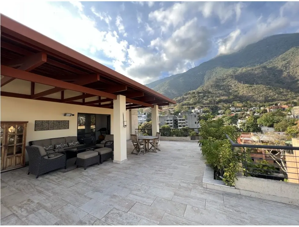 Se Vende Ph/400M2/3h+s/4b+s/3p/Los Palos Grandes/7951