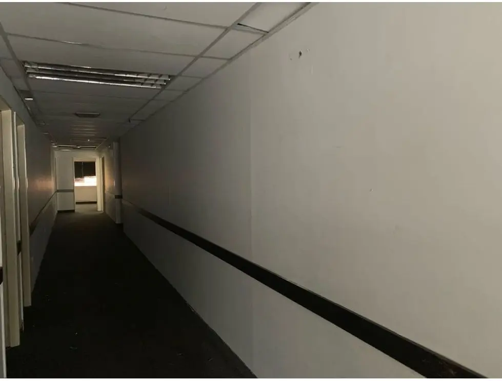 Se alquila oficina 1.000m2 Los Chaguaramos - 3