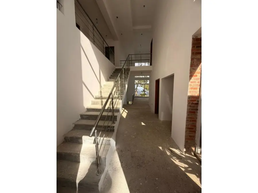 SE VENDE CASA EN ALTO HATILLO DE 750MTS - 3