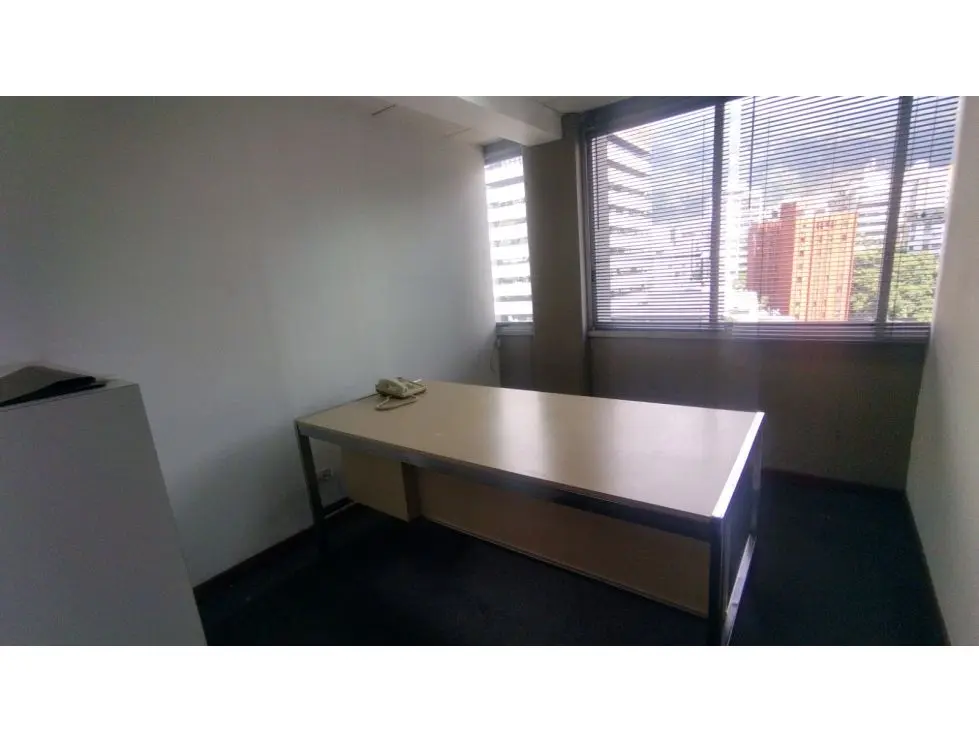 Se vende/alquila Oficina 150m² Libertador - 20