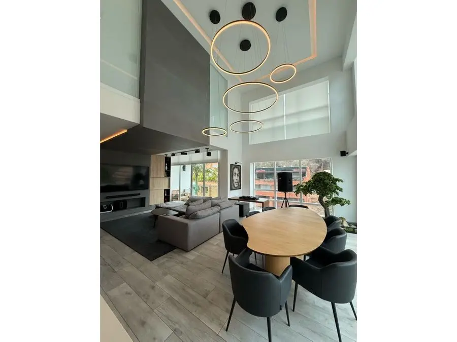 Vendo/alquilo Ph 170m2 Las Mercedes 0206
