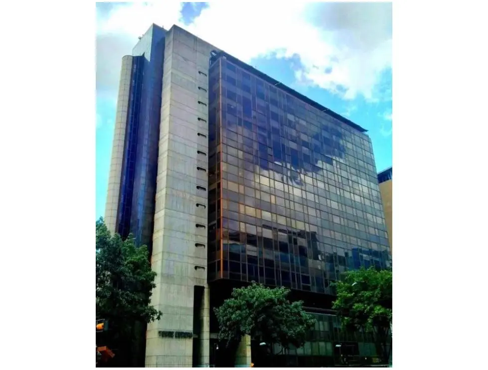 Se vende oficina 1155m2 El Rosal - 2